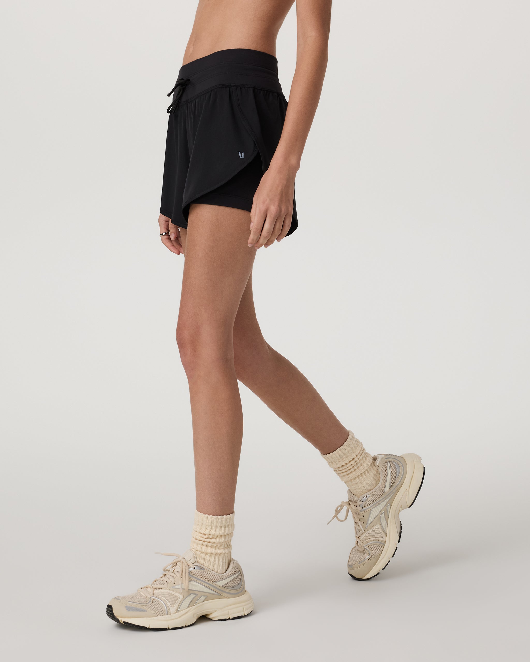 Vuori Daily Speed Short 25