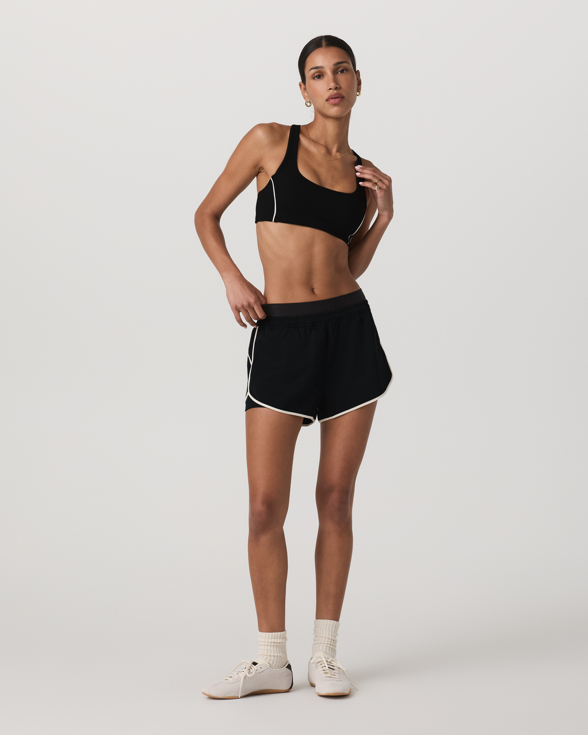 Vuori Luna Piped Short