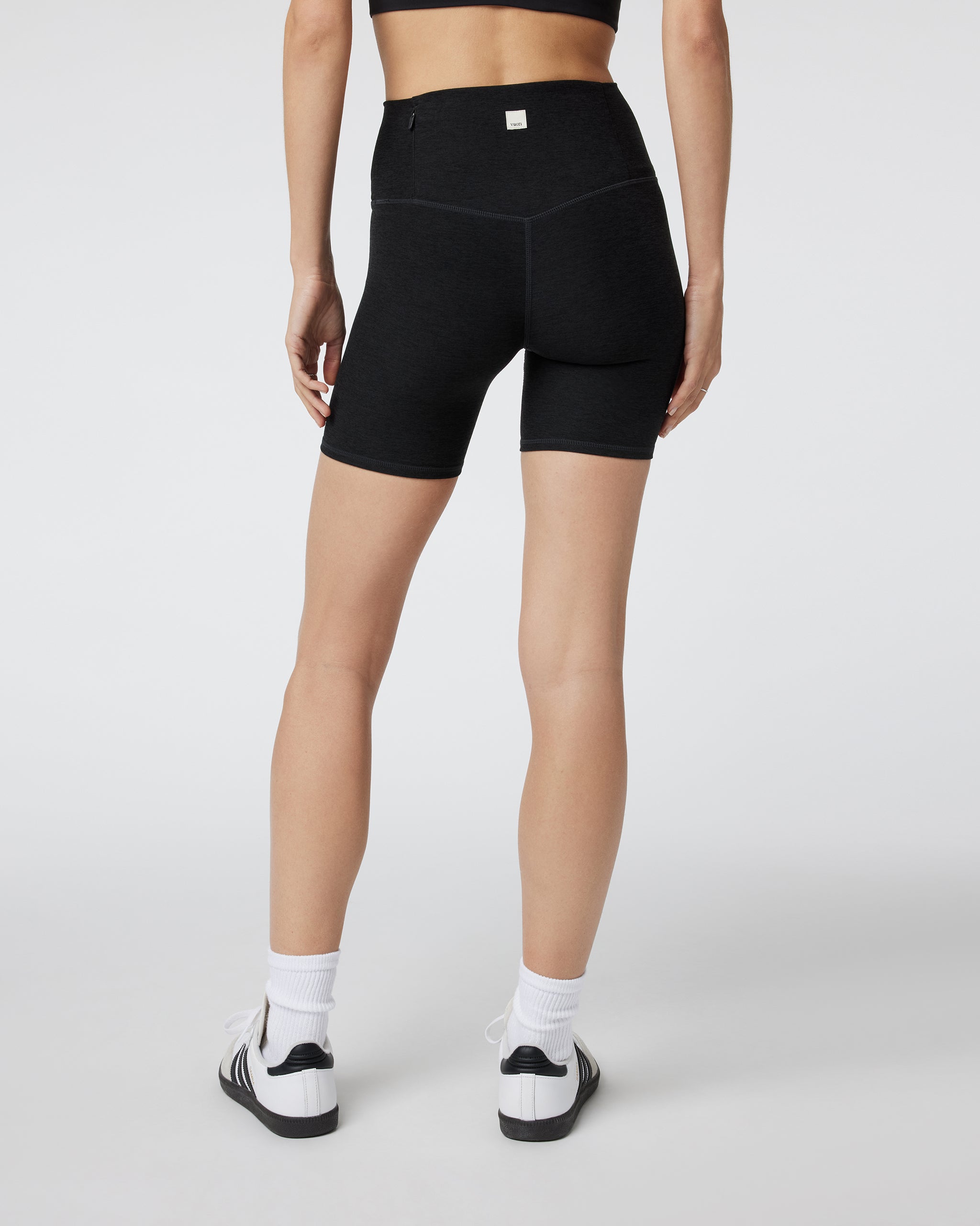 Vuori Clean Elevation Shorty 6