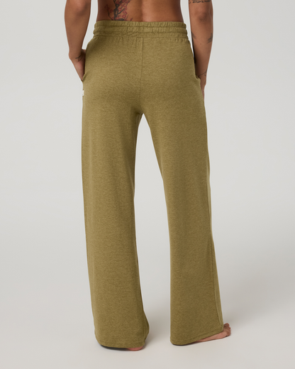 Vuori Halo Essential Wideleg Pant