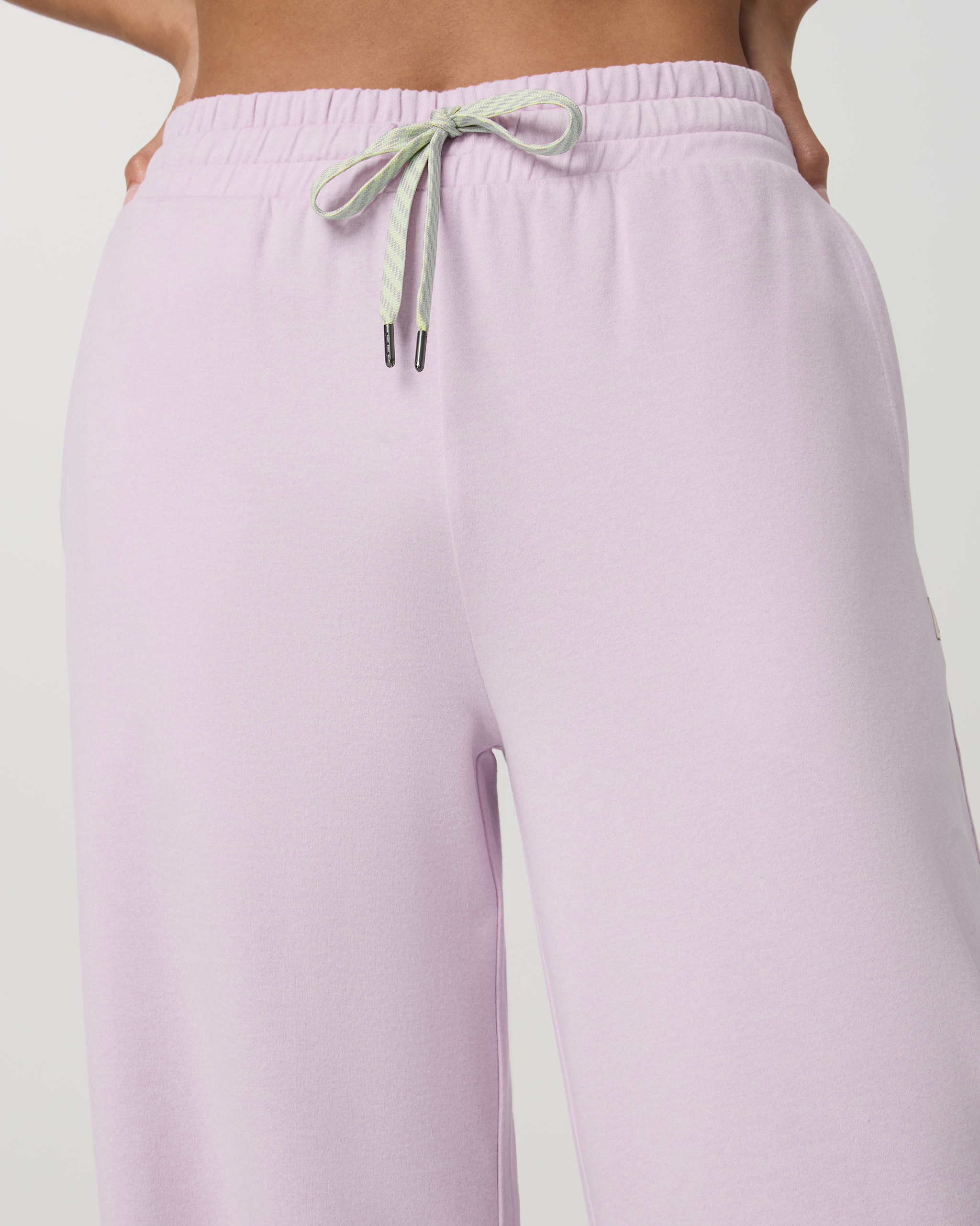 Vuori Halo Essential Wideleg Pant