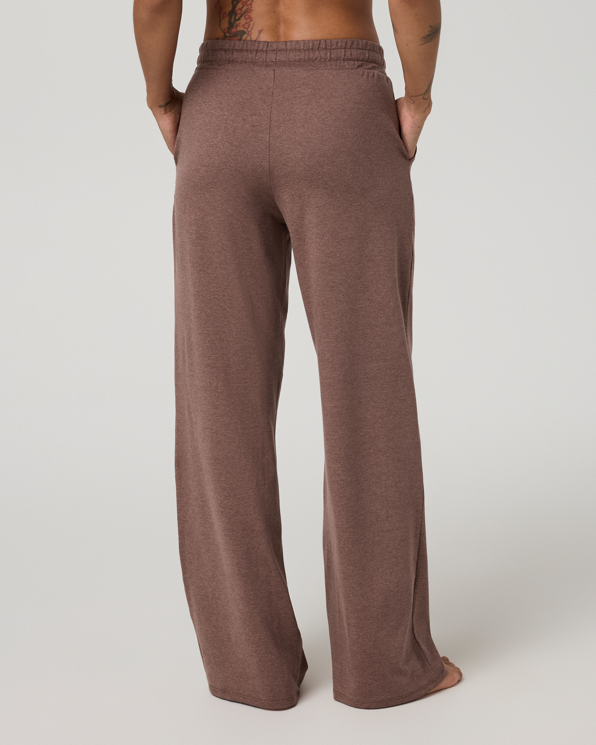 Vuori Halo Essential Wideleg Pant