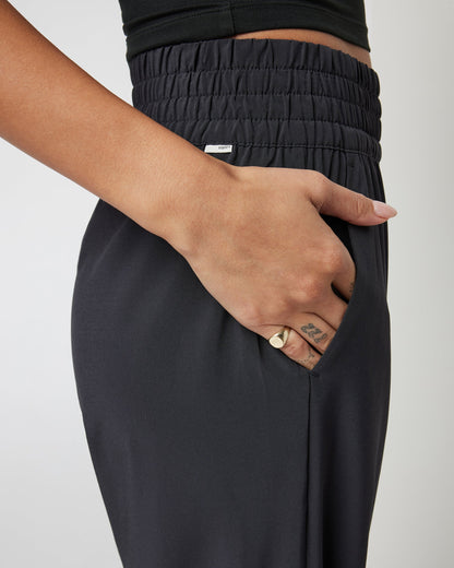 Vuori Villa Wideleg Pant Short