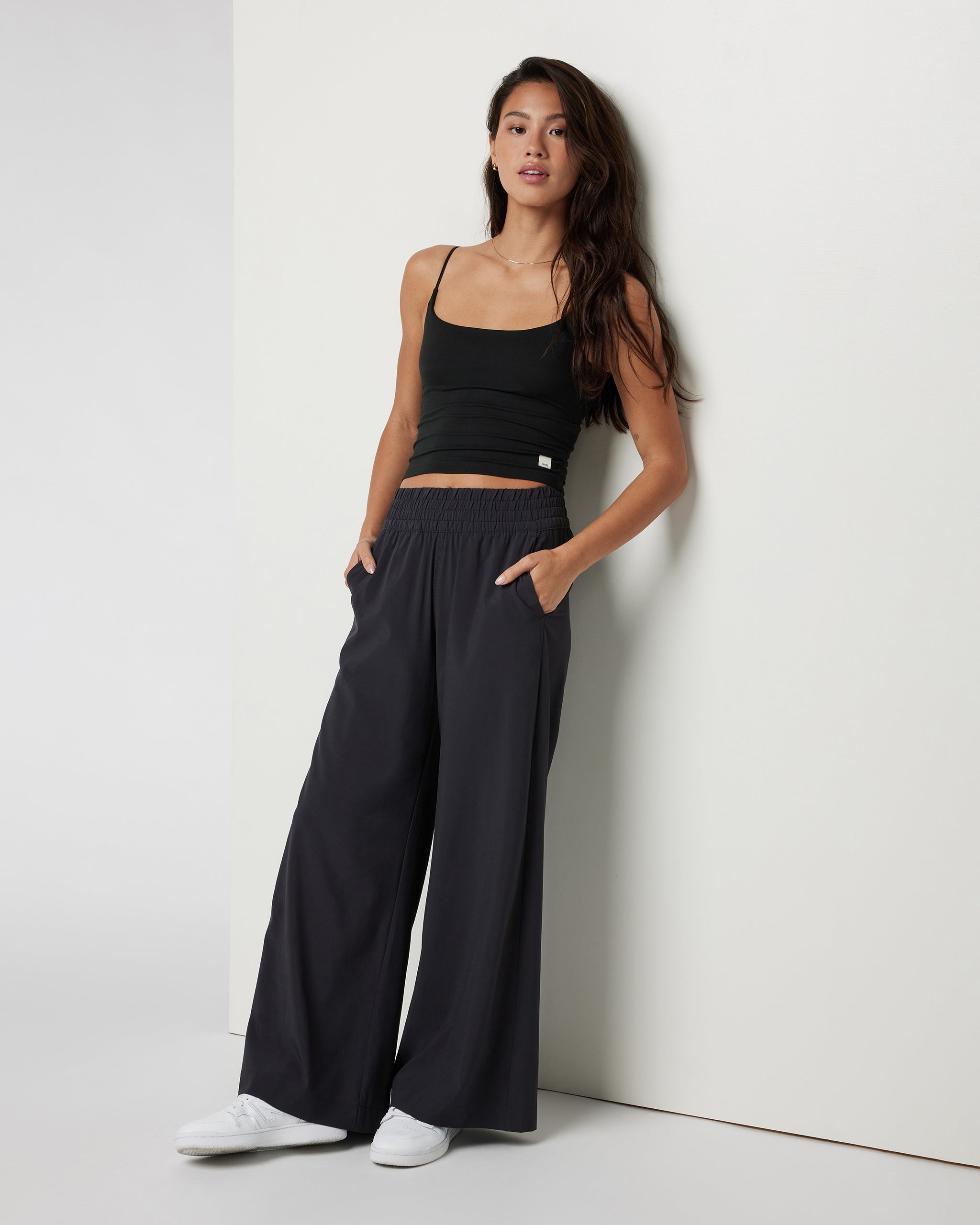 Vuori Villa Wideleg Pant Short