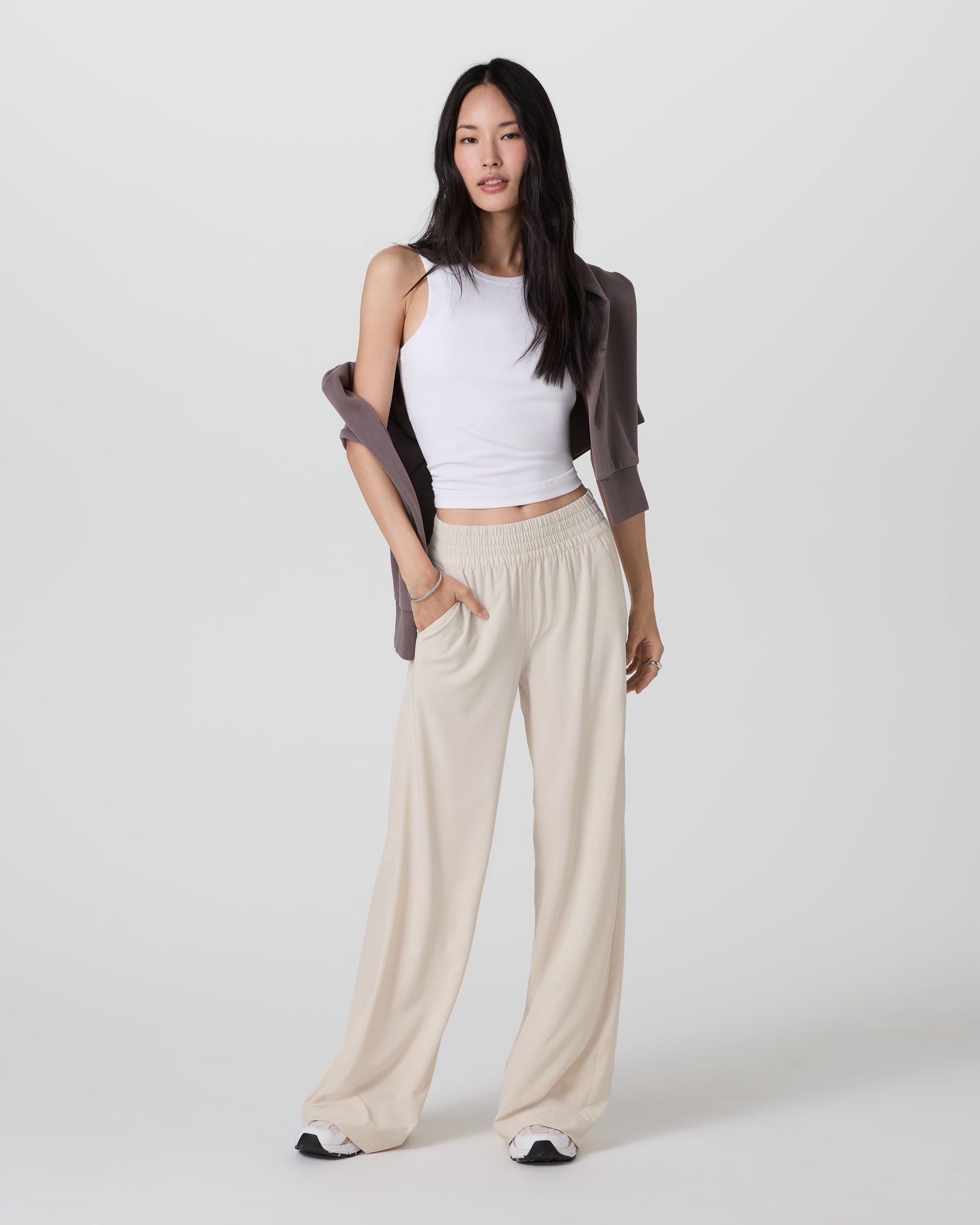 Vuori Villa Wideleg Pant Short