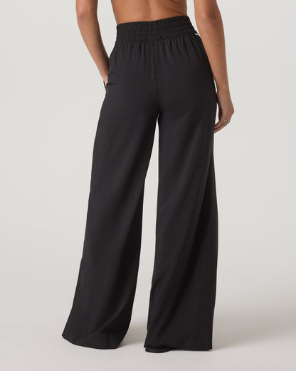 Vuori Villa Wideleg Pant Short