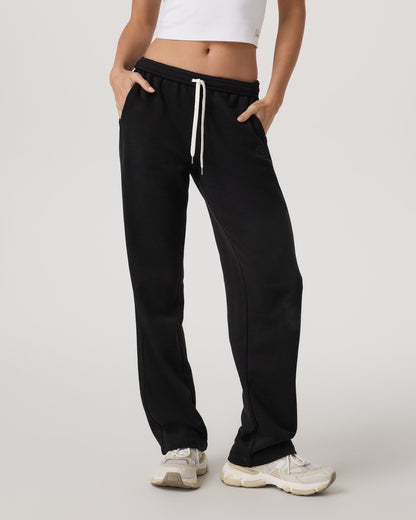 Vuori Sedona Straight Leg Sweatpant Short