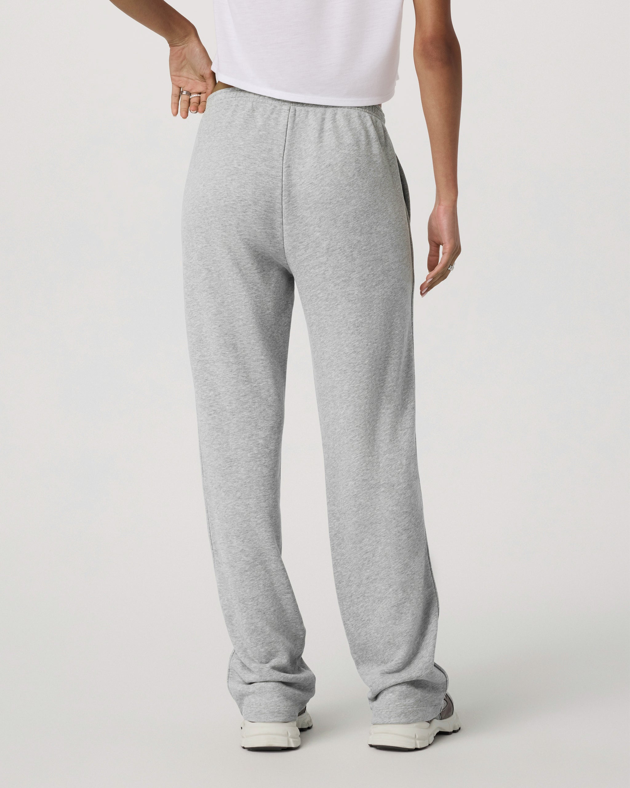 Vuori Sedona Straight Leg Sweatpantshort