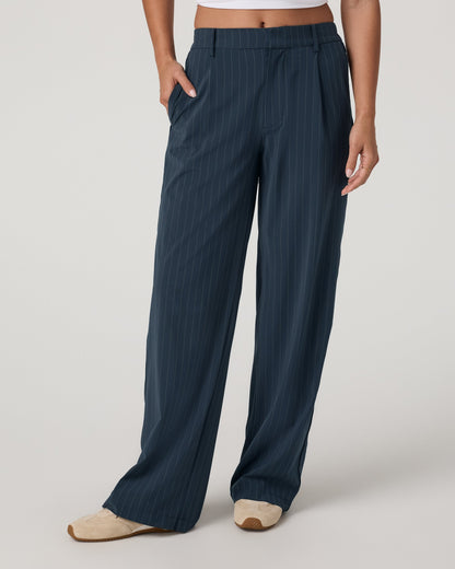 Vuori Villa Pinstripe Trouser Pantshort