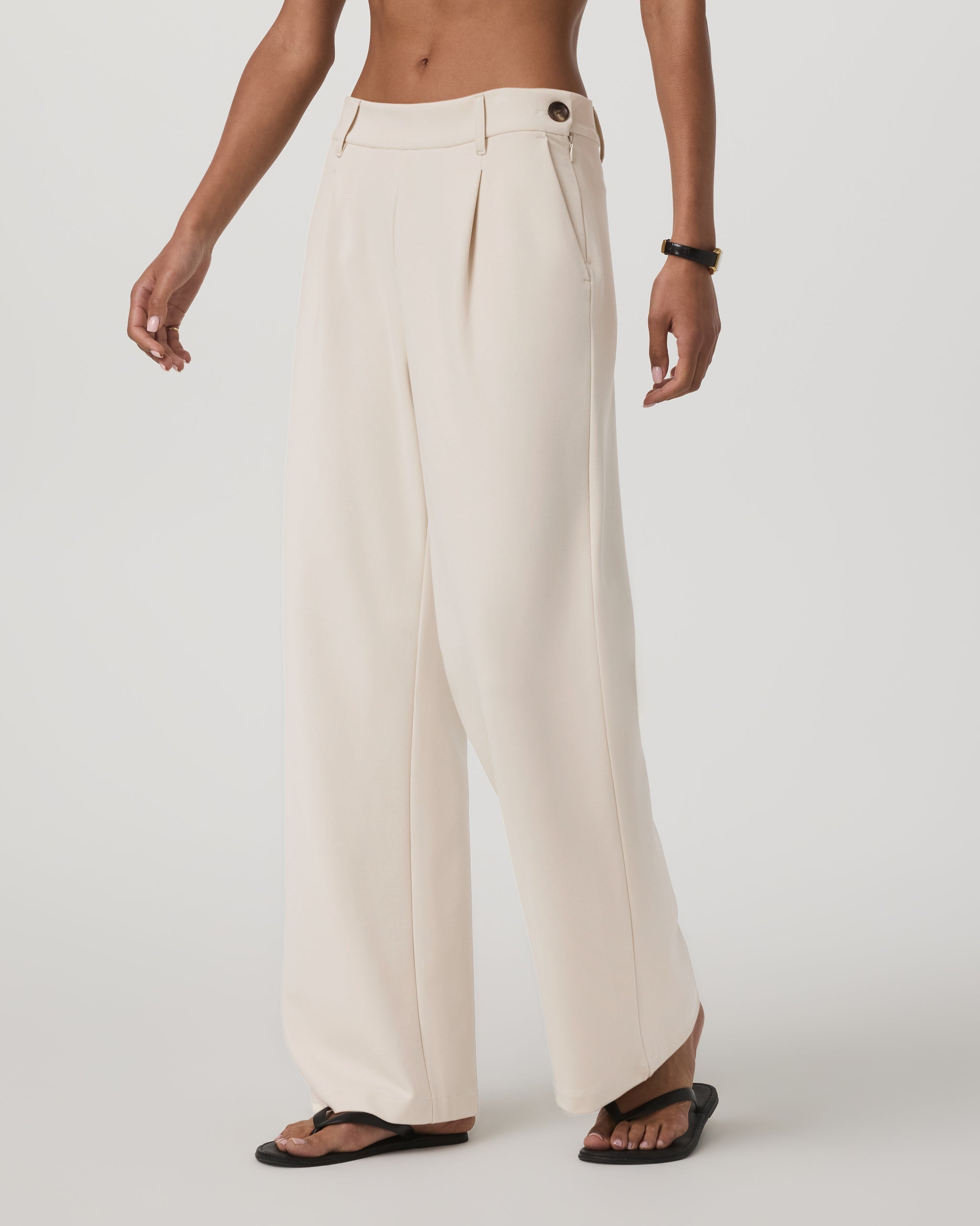Vuori Maven Wideleg Pant