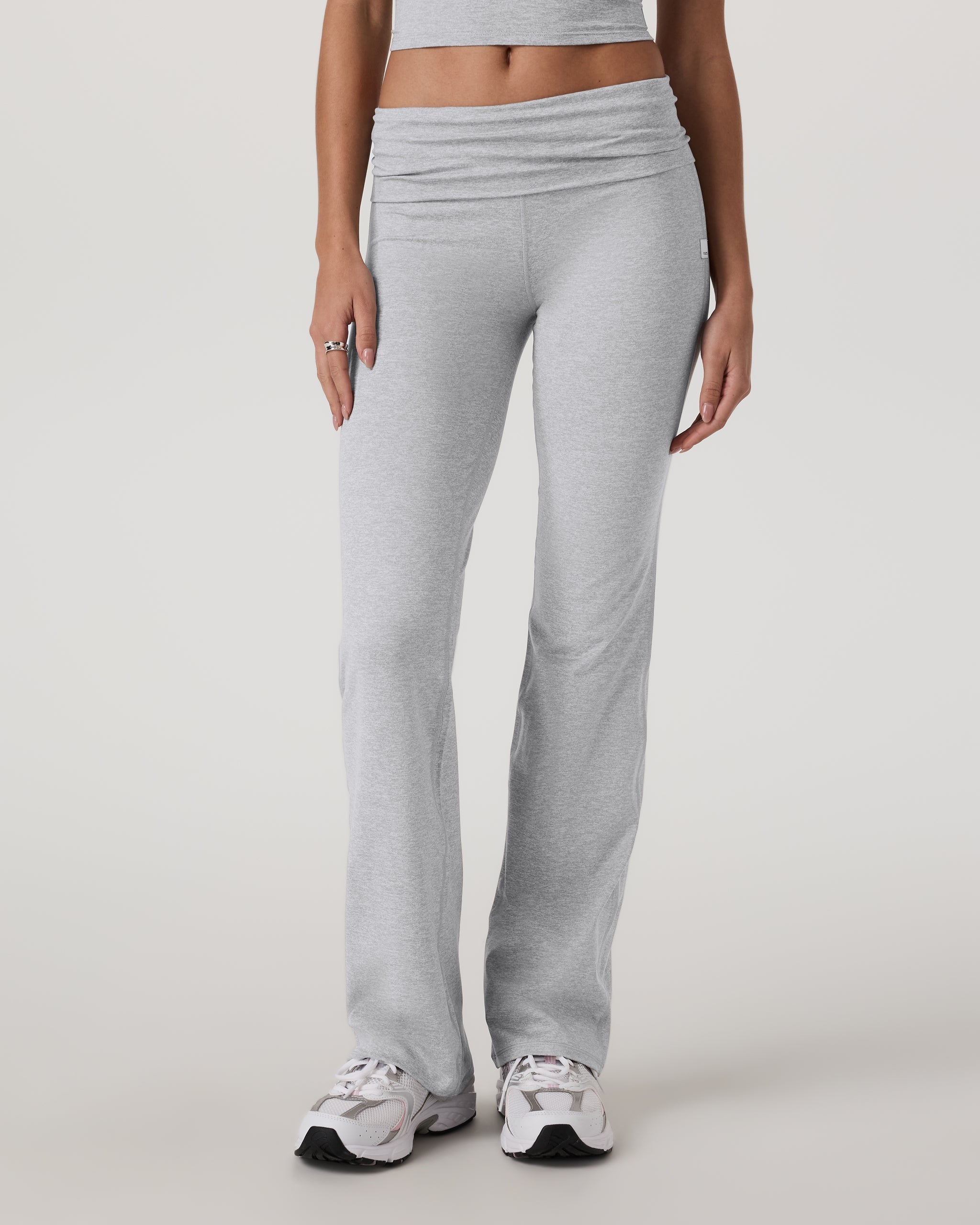 #color_pale-grey-heather