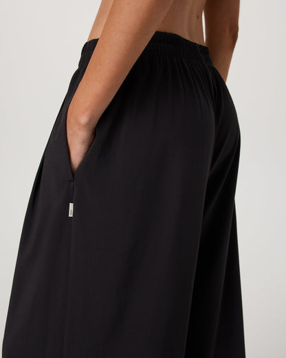 Vuori Villa Vibes Wideleg Short