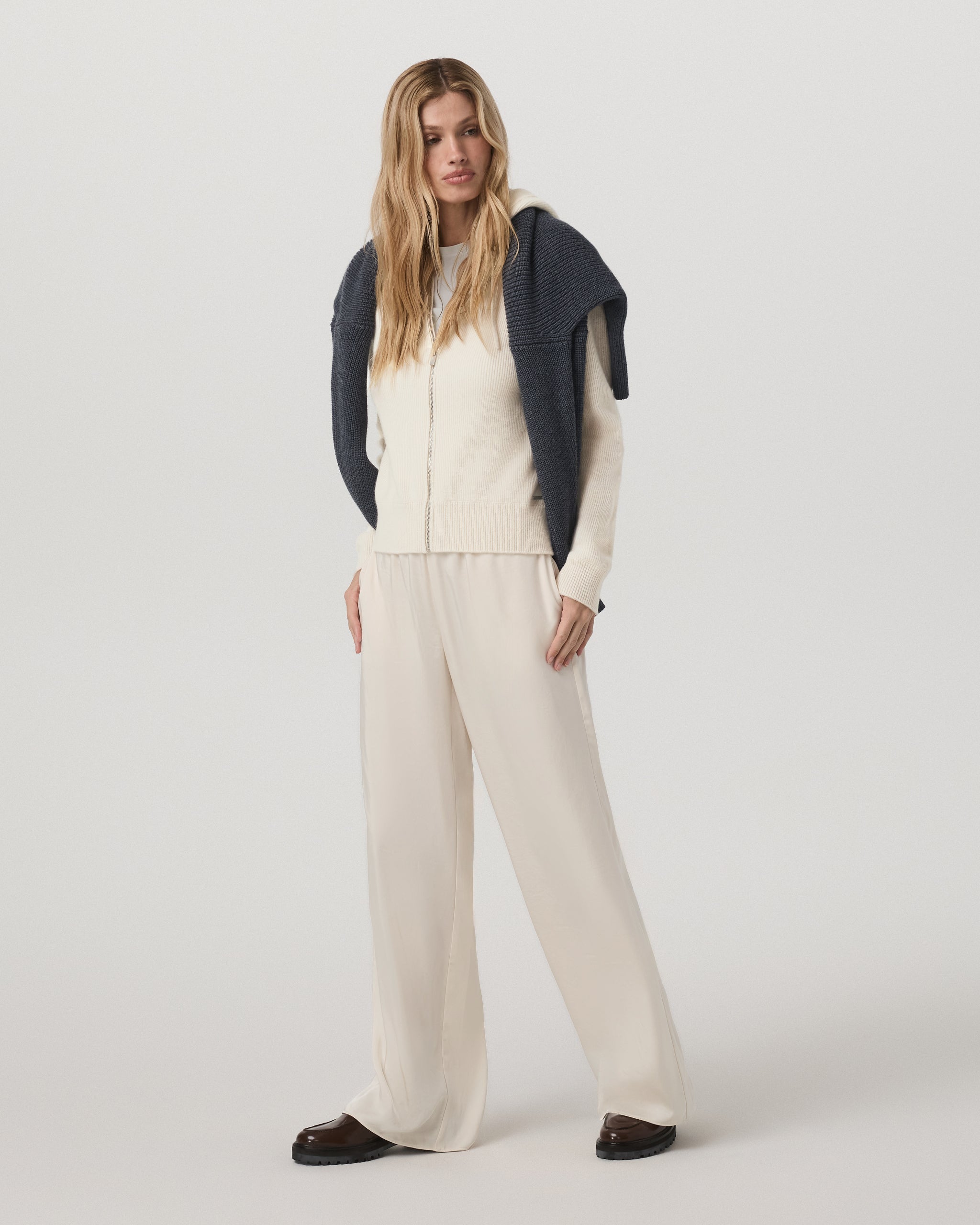 Vuori Nova Satin Wideleg Pant