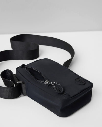 Vuori All Around Crossbody