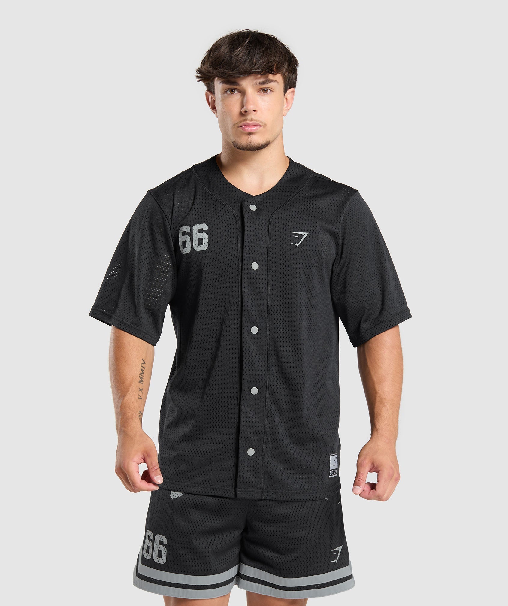 Gymshark Sports Jersey Black
