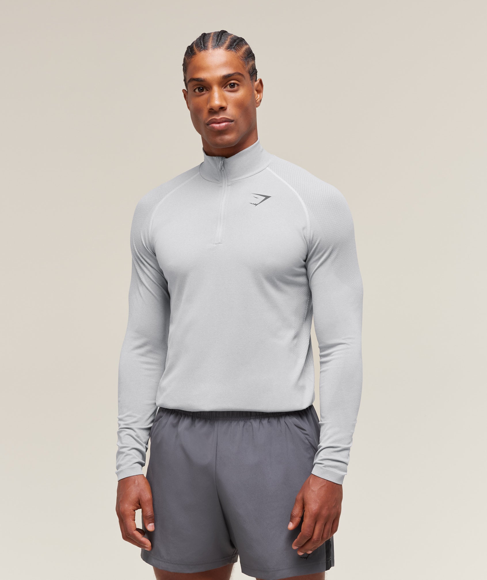 ウォーキング・ランニングウェア GYM SHARK VITAL1/4ZIP Gymshark Vital 1/4 Zip Light Grey India | Kicks Machine