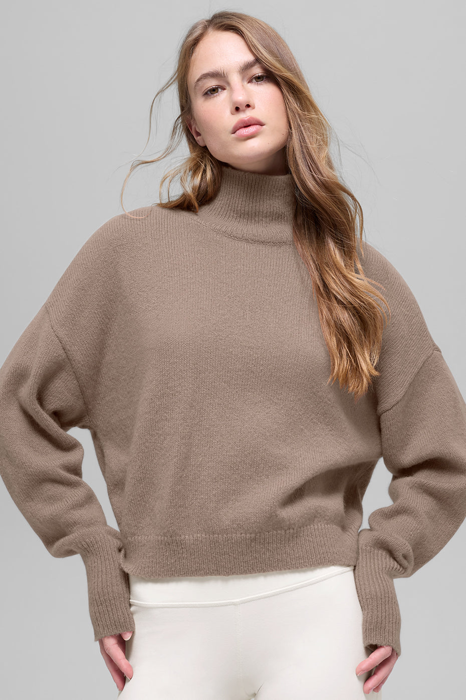 Alo Yoga Women'S Wool Cashmere New Class Turtleneck Sweater