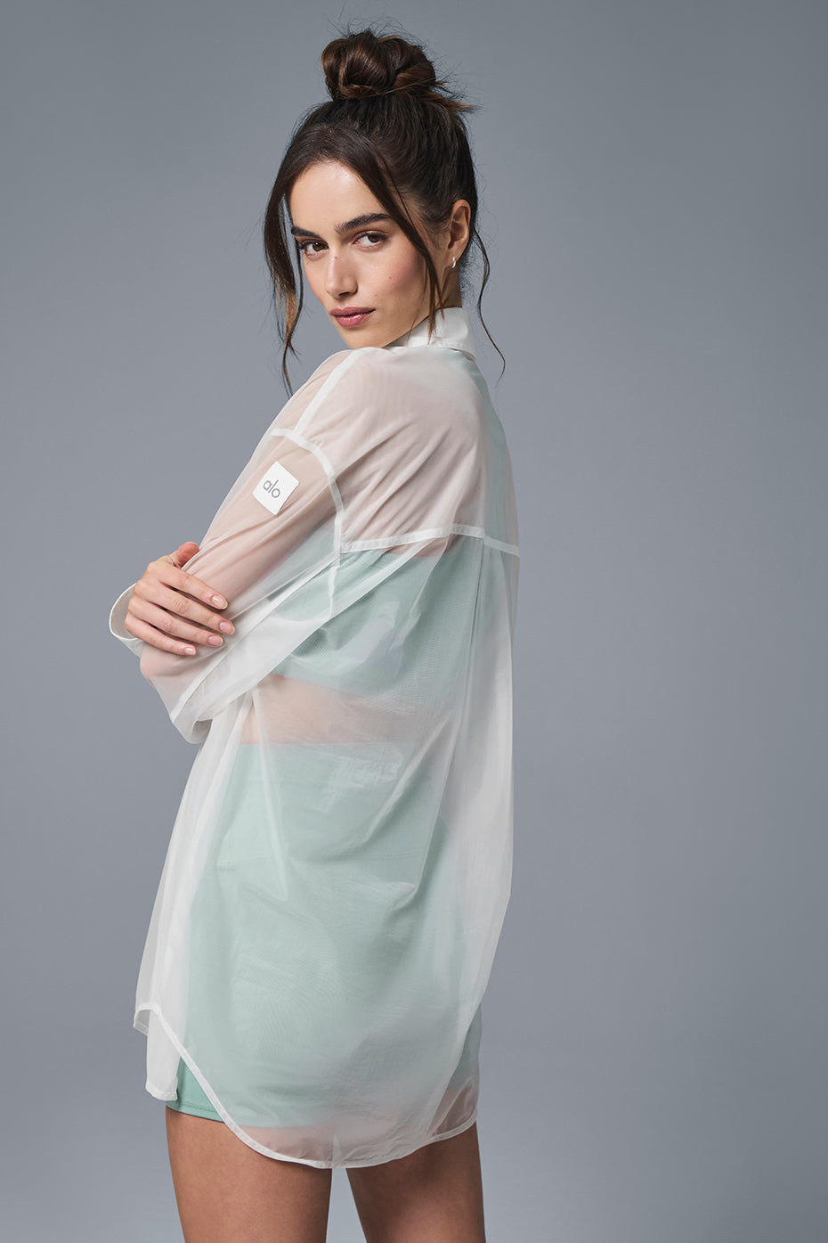 Alo Yoga Women'S Sheer Effusion Button Down Long Sleeve