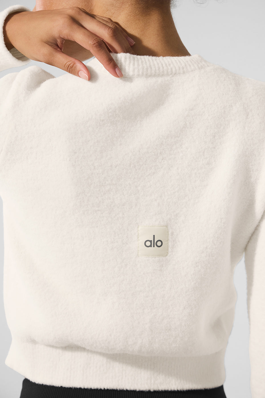Alo Yoga Women'S Snuggle Up Sweater Cropped Cardigan