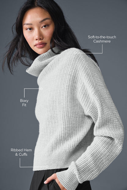 Alo Yoga Women'S Cashmere Plush Waffle Turtleneck Pullover