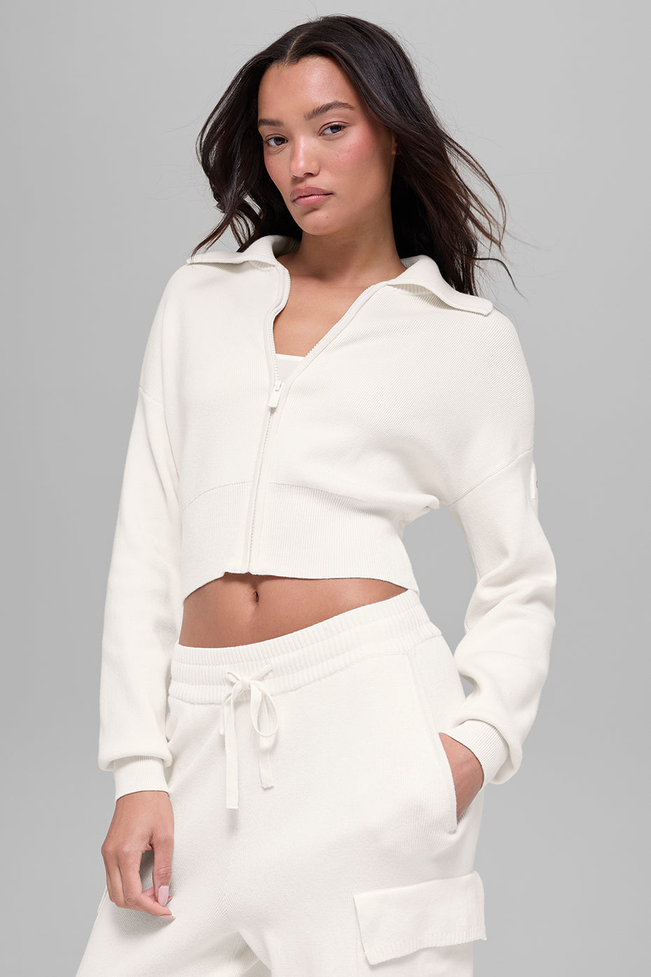 Alo Yoga Women'S Scholar Knit Cropped Full Zip Jacket – Kicks Machine