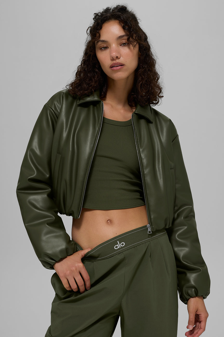 #color_green-olive