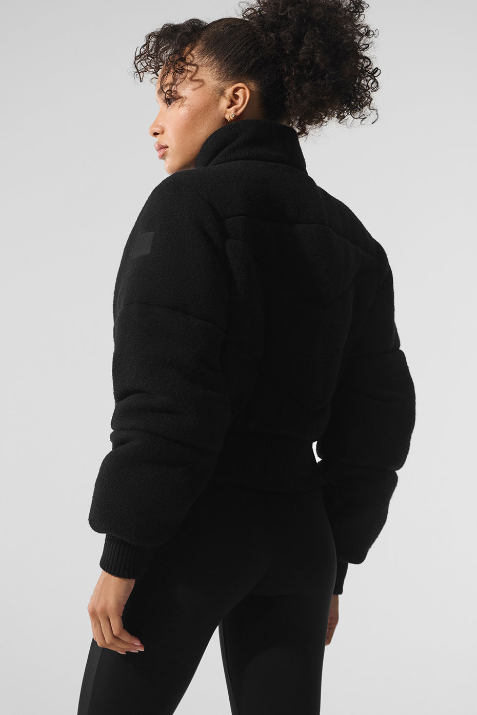 Alo Yoga Women'S Darling Sweater Puffer