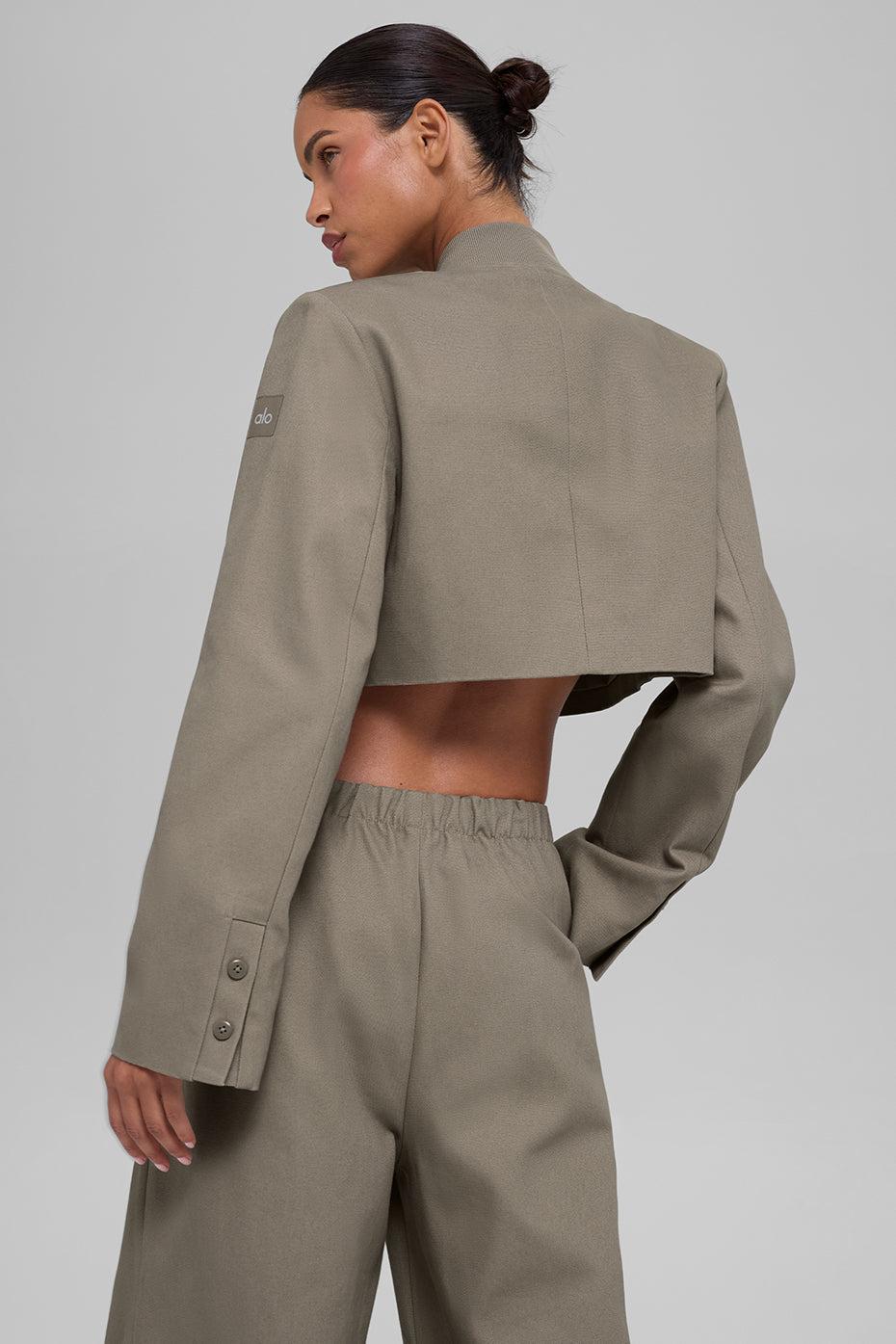 Alo Yoga Women'S Cropped Main Character Jacket