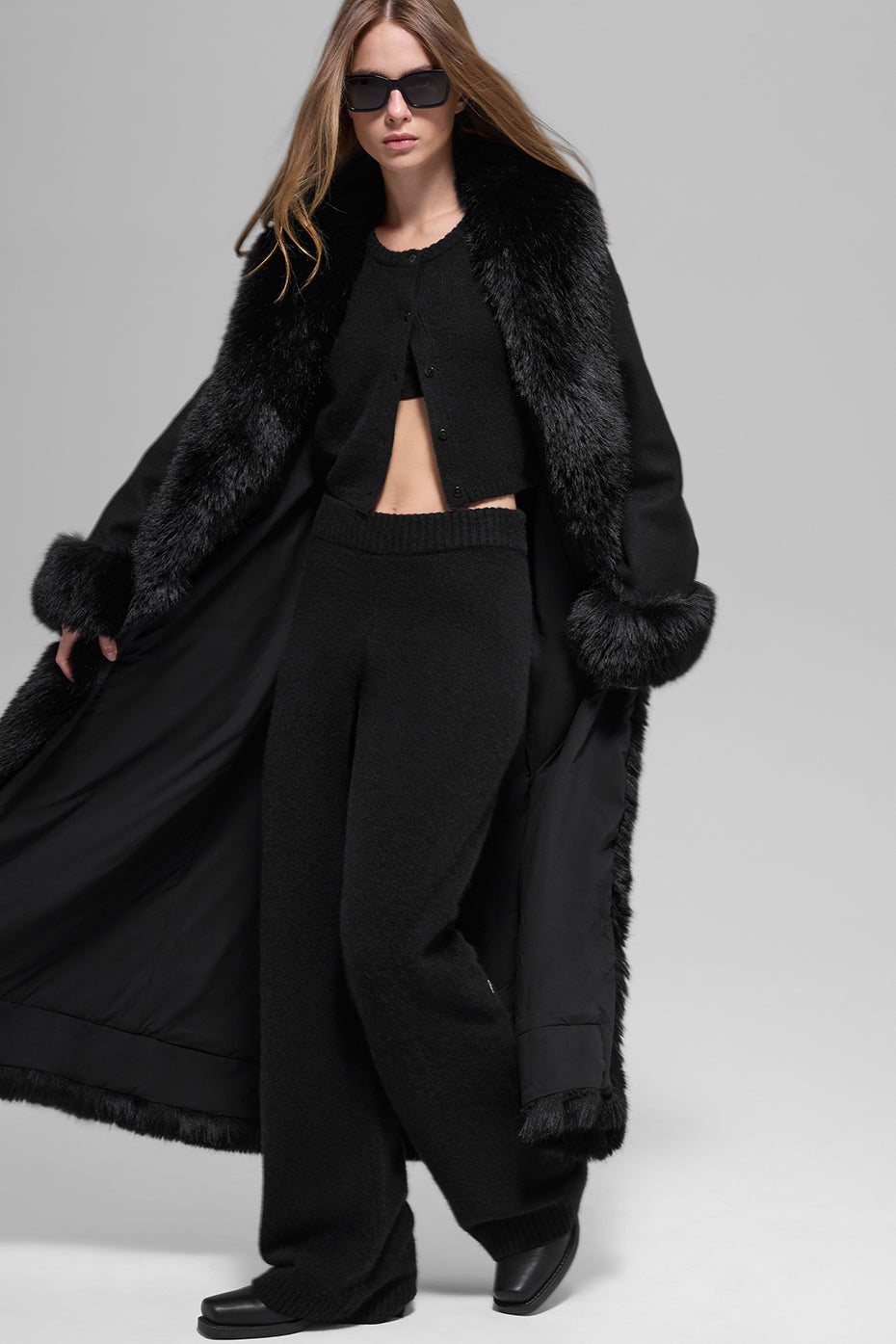 Alo Yoga Women'S Faux Fur Trimmed Longline Coat