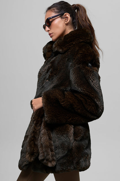 Alo Yoga Women'S Faux Fur Starstruck Coat