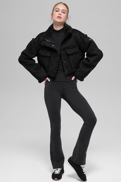 Alo Yoga Women'S Faux Shearling Snowfall Cropped Jacket
