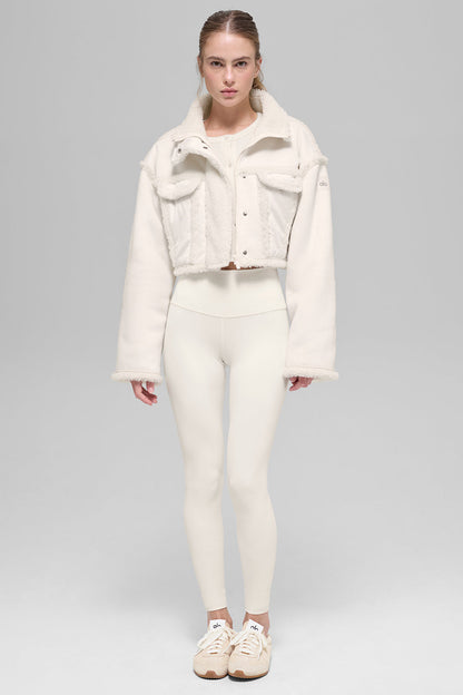 Alo Yoga Women'S Faux Shearling Snowfall Cropped Jacket