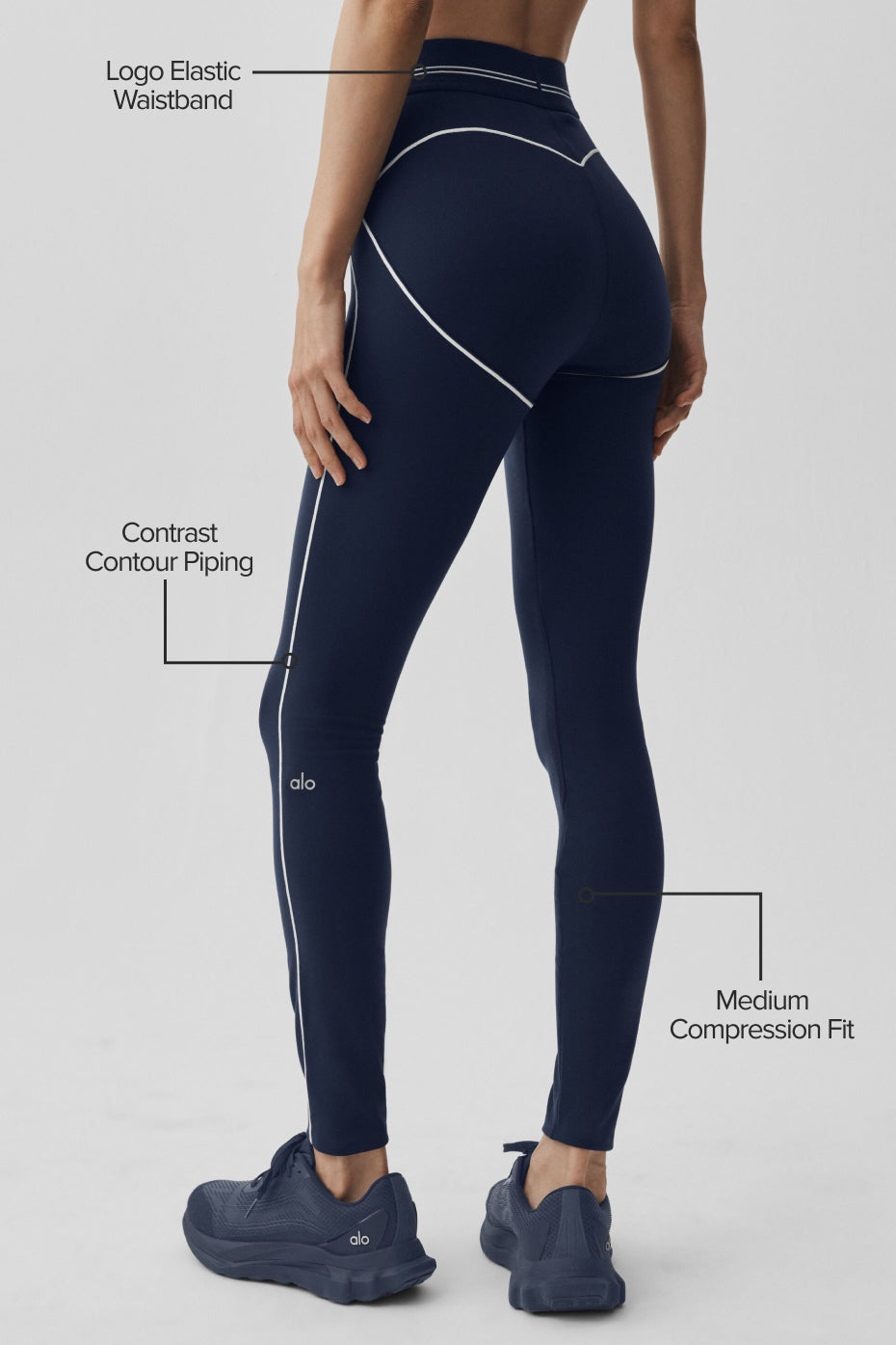 #color_navy/white