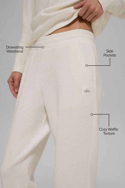 Alo Yoga Women'S Waffle Weekend Escape Jogger