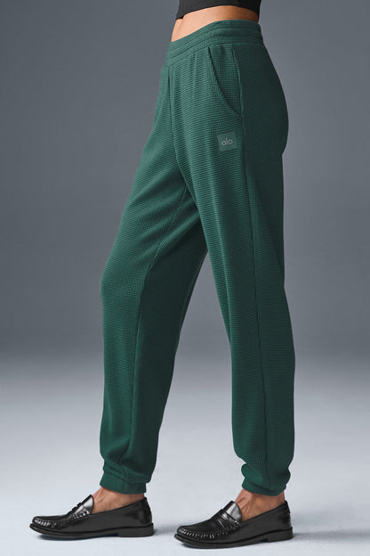 Alo Yoga Waffle Weekend Escape Jogger