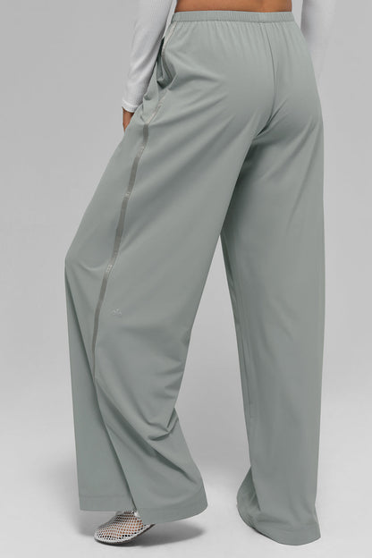 Alo Yoga Women'S Breezy Wide Leg Pant (Long)