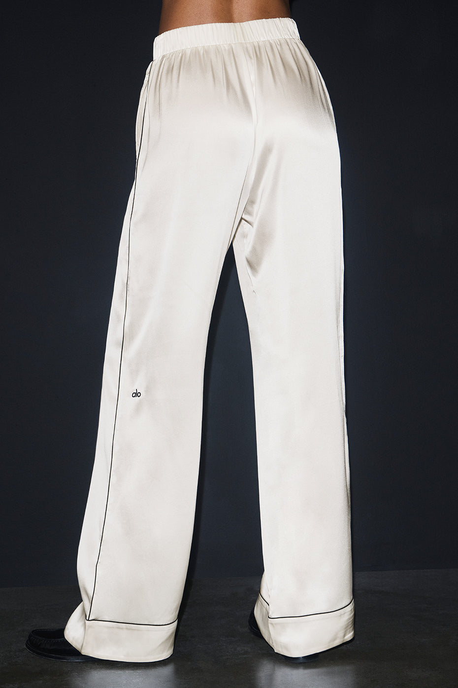 Alo Yoga Women'S Courchevel Silk Pant