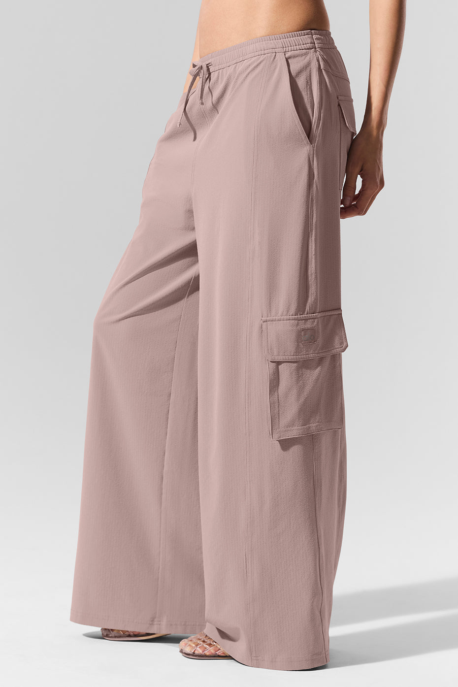 #color_taupe