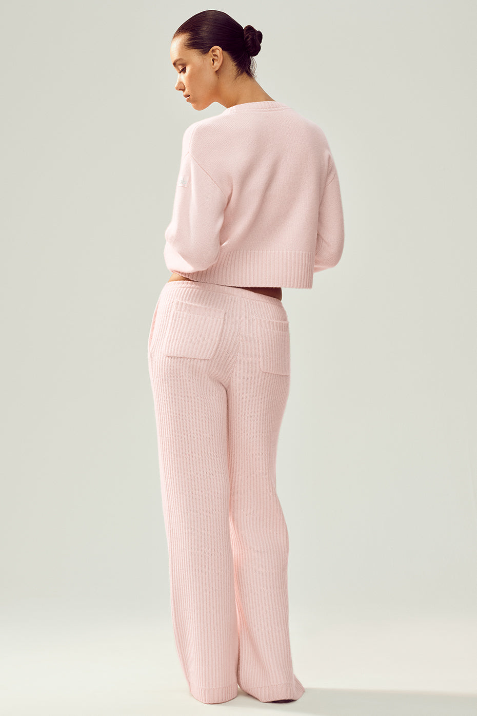 #color_frosted-pink