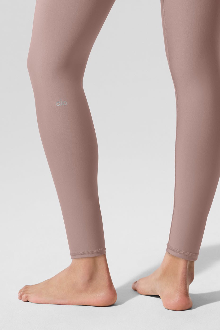 Alo Yoga 7/8 High-Waist Airlift Legging