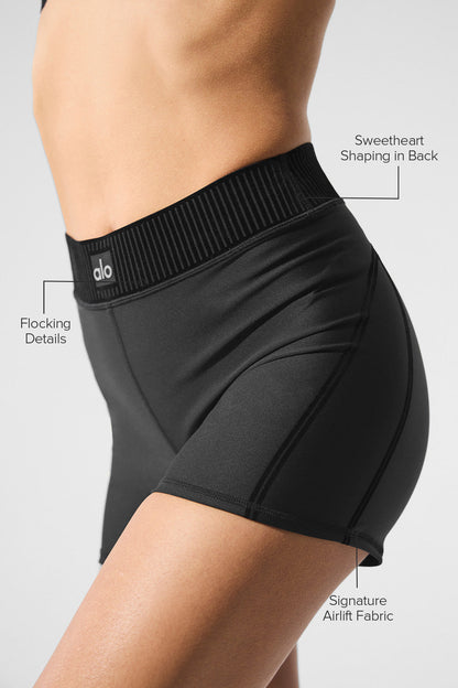 Alo Yoga Women'S Airlift High-Waist Line Up Short