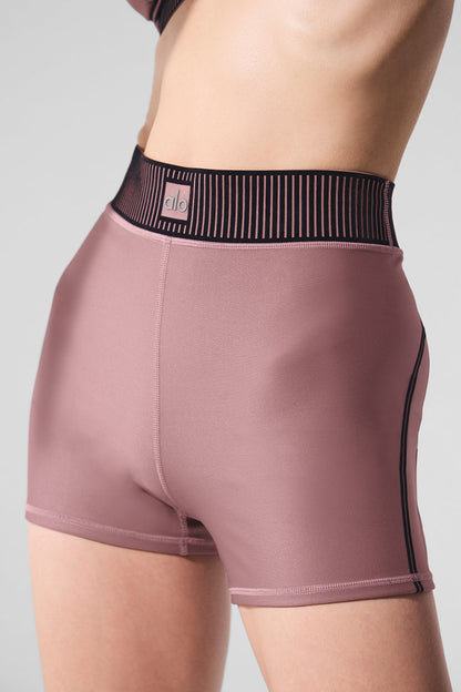 Alo Yoga Women'S Airlift High-Waist Line Up Short