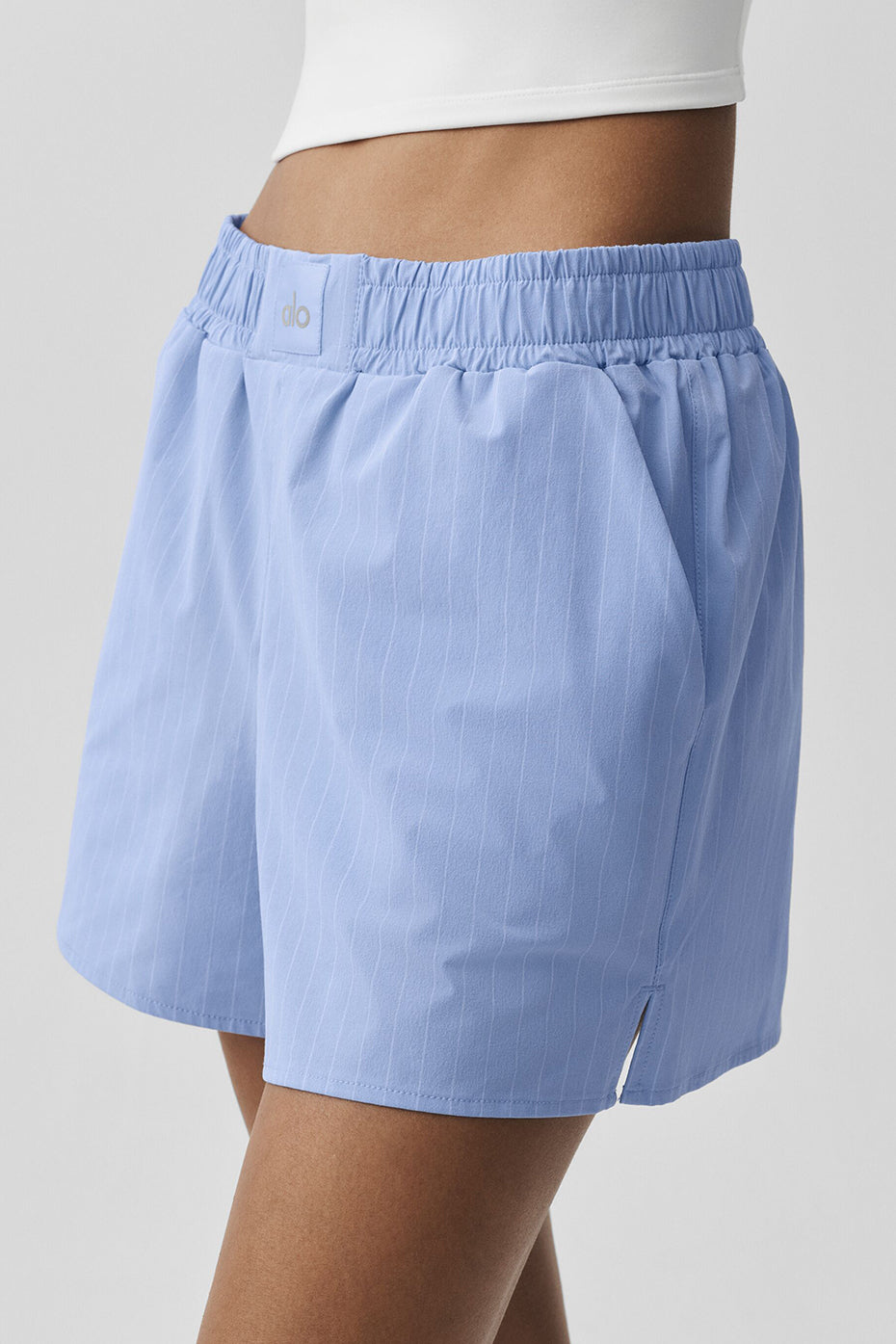 #color_light-provence-blue/white