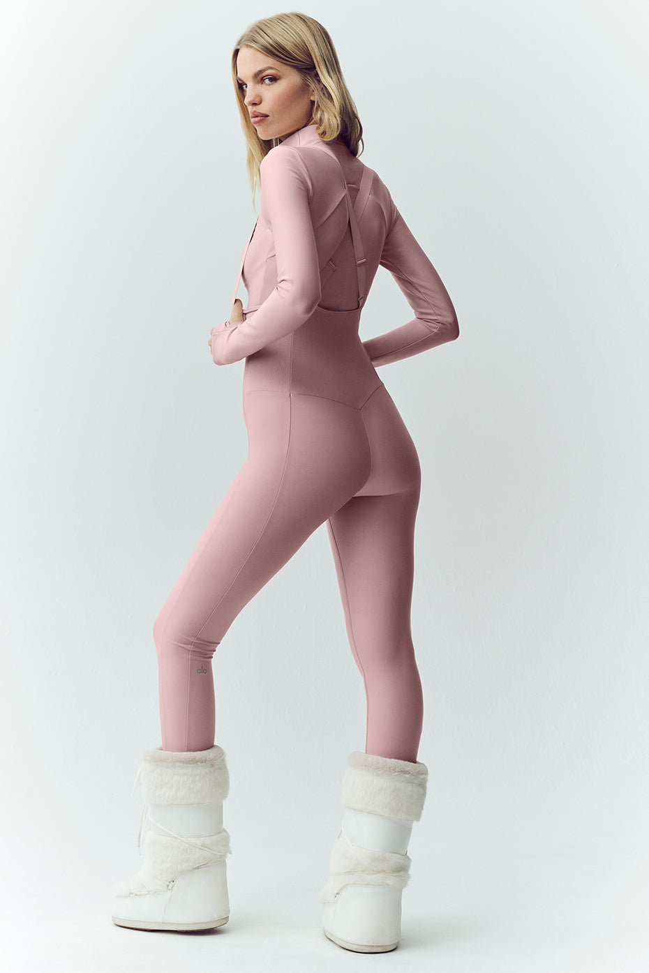 #color_pink-champagne