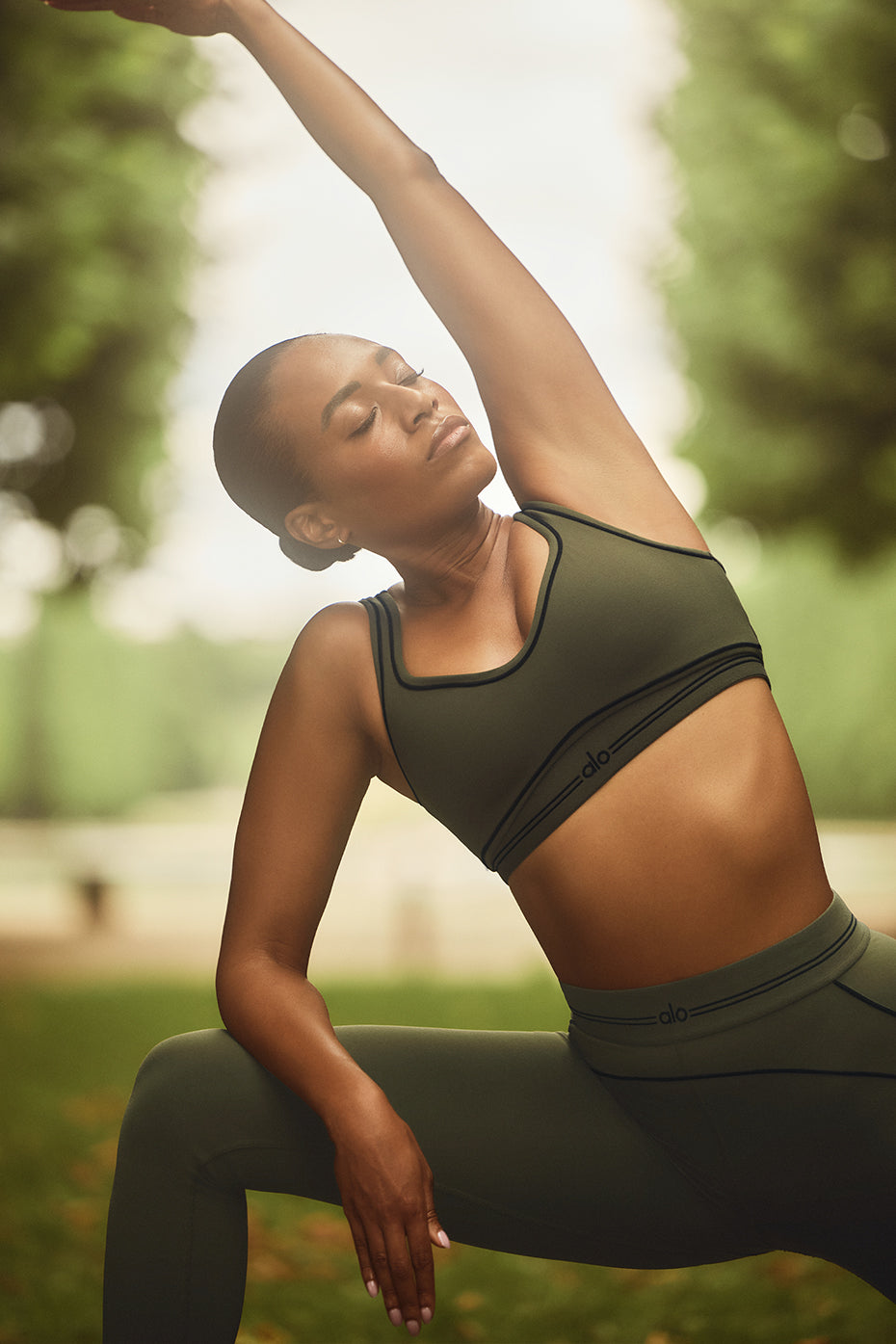 #color_green-olive/black