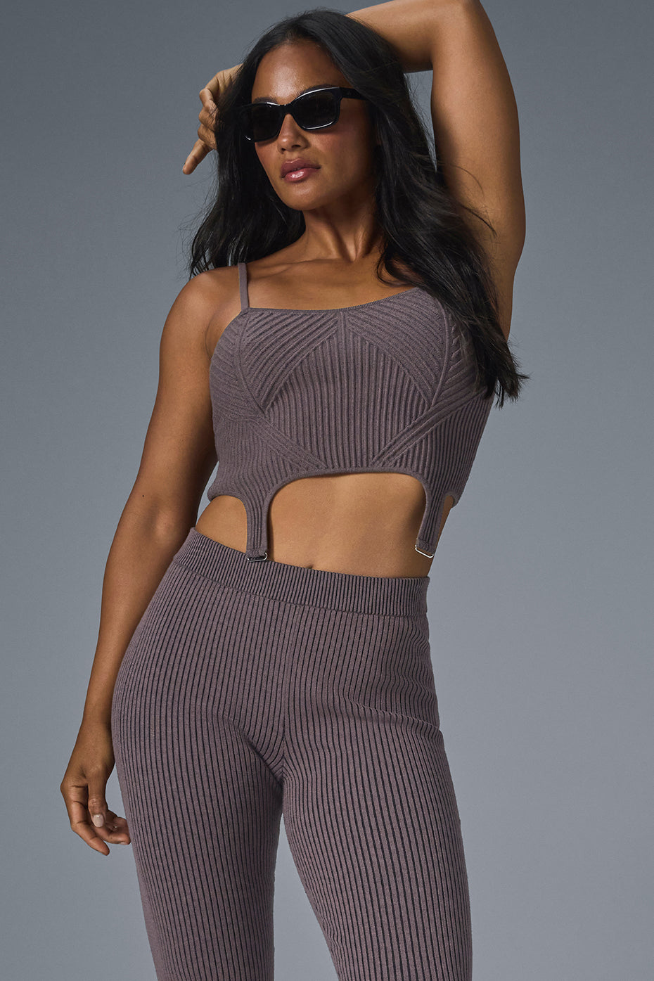 #color_raisinette/black