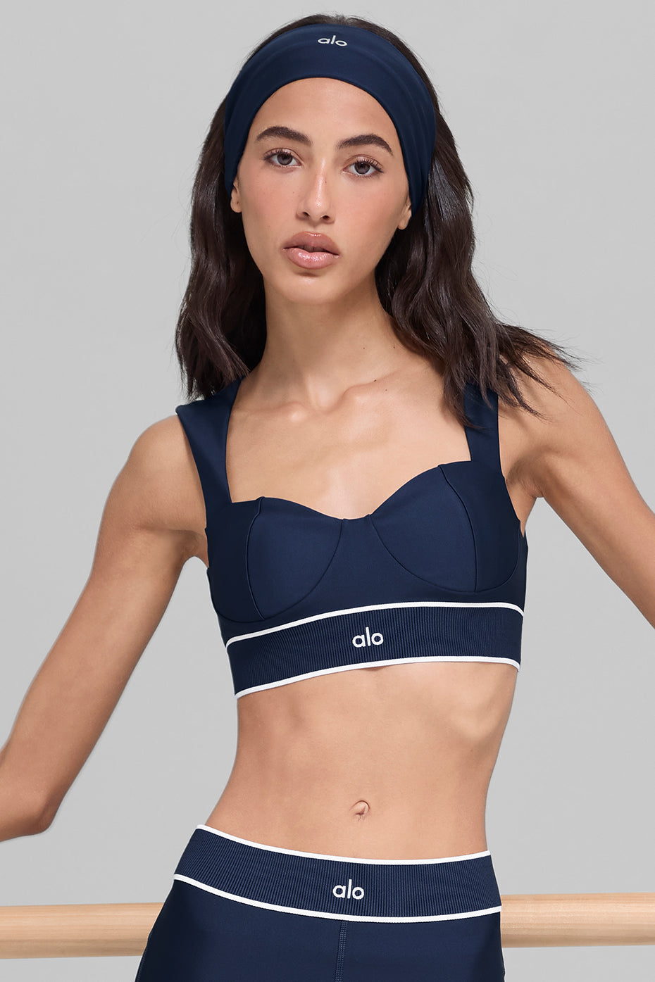 Alo Yoga Women'S Airlift Alignment Bra