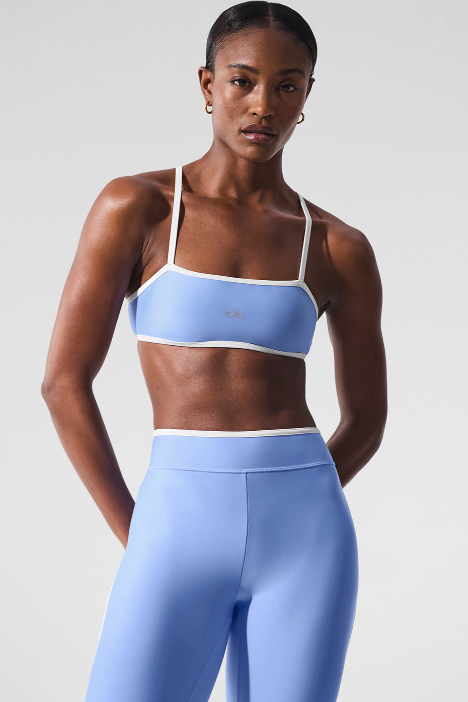 #color_crystal-clear-blue/white