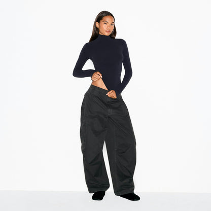 Skims Outdoor Woven Oversized Cargo Pant Onyx