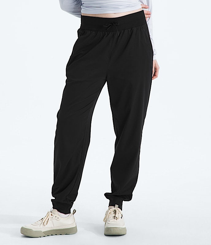 #color_tnf-black